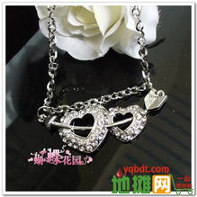 全新小飾品虧本大清倉(cāng),精品毛衣鏈5 10元,真正的吐血清倉(cāng)